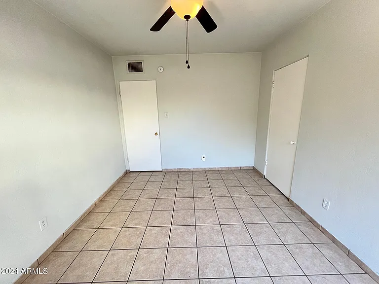 30 W Culver St #B — Photo 21