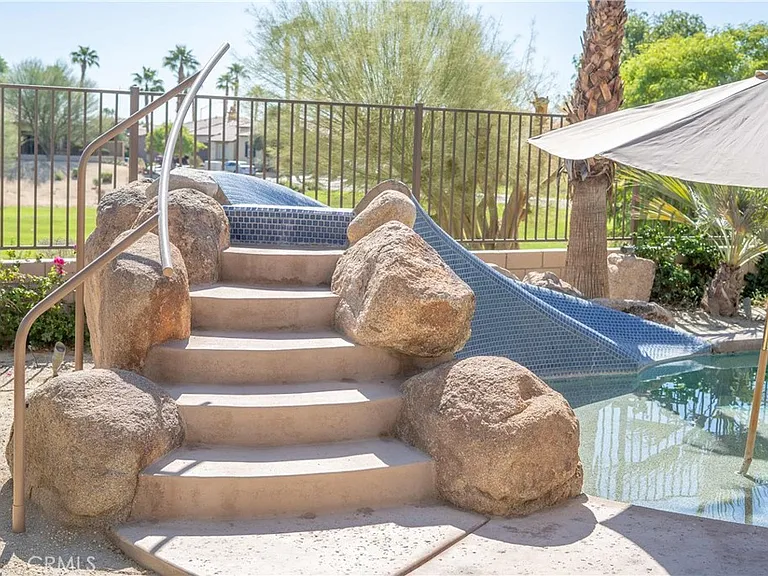 40834 Adriatico Ct — Photo 55