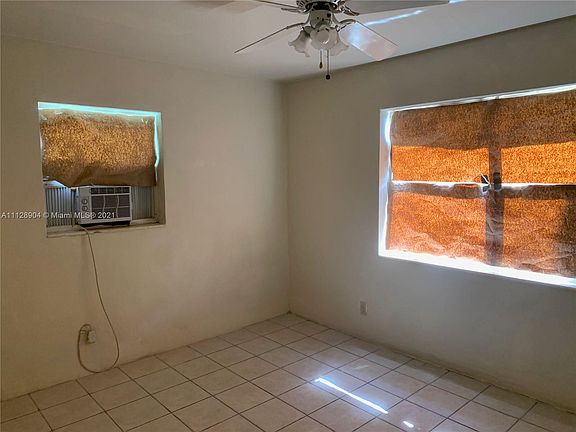 4th image of 240 NW 5th Ave