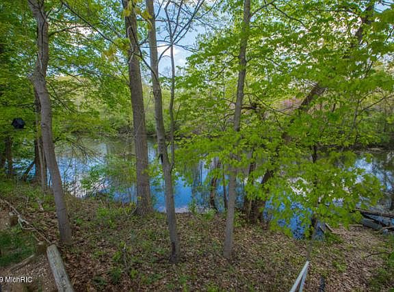 4th image of 1507 Echo Valley Dr