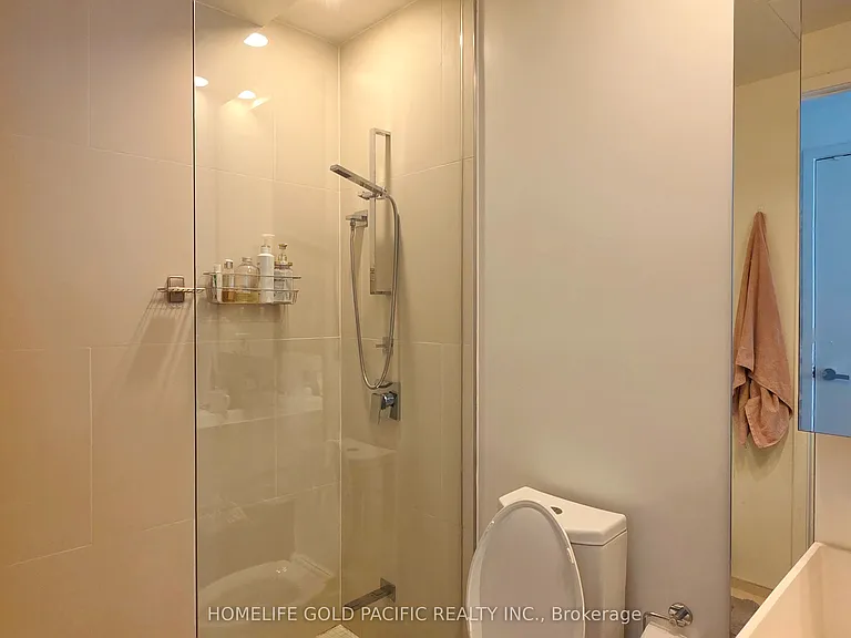 1 Bloor St E #902 — Photo 10
