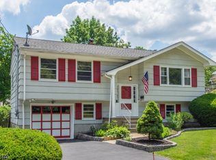 140 Reeve Ave, Bloomingdale, NJ 07403