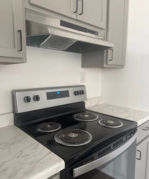1052 Grand Ave #7 — Photo 8