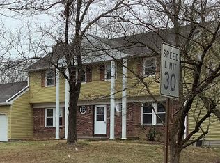 5 Cherry Brook Ln, Hightstown, NJ 08520