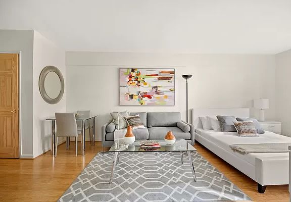 3rd image of 50-54 E 8th St #5D