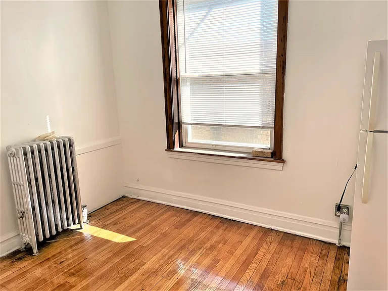 4824 W Addison St — Photo 23
