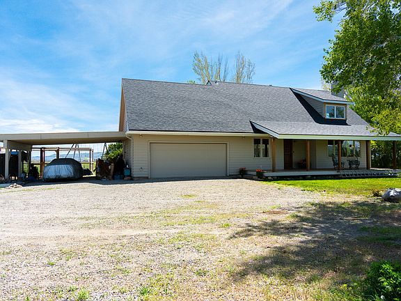 2nd image of 120 Prairie Sun Rd