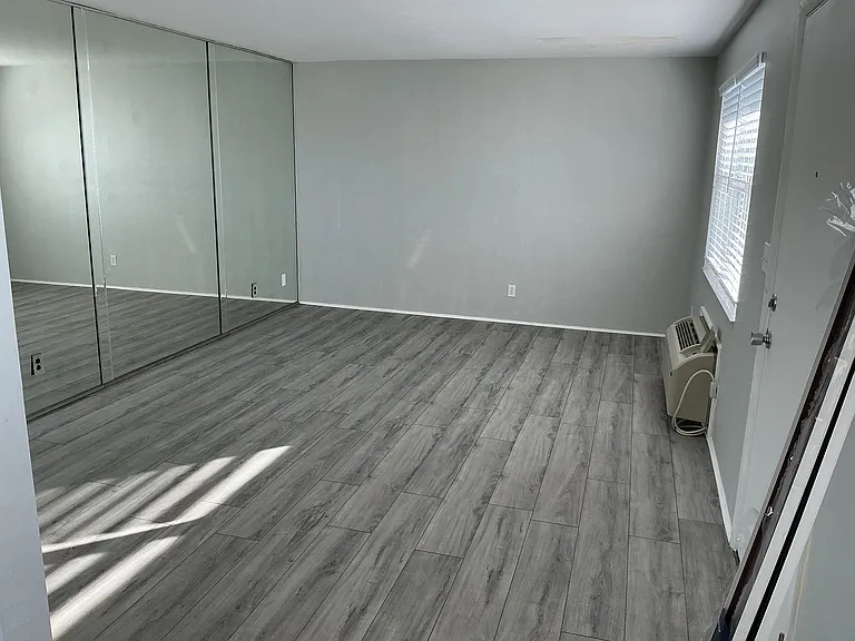 850 Palm St #D8 — Photo 4