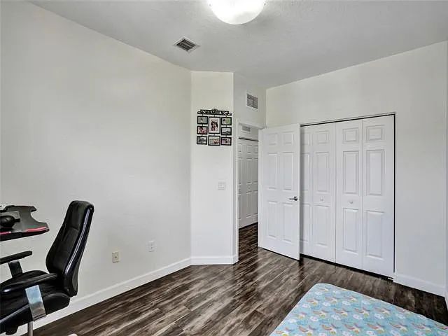 8768 NW 98th Ave — Photo 9