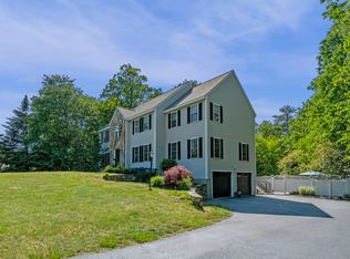 18 Evergreen Ln, Groveland, MA 01834
