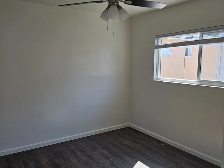 14626 S Budlong Ave #B — Photo 5