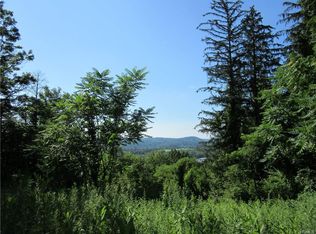 187 Cornwall Hill Rd, Patterson, NY 12563