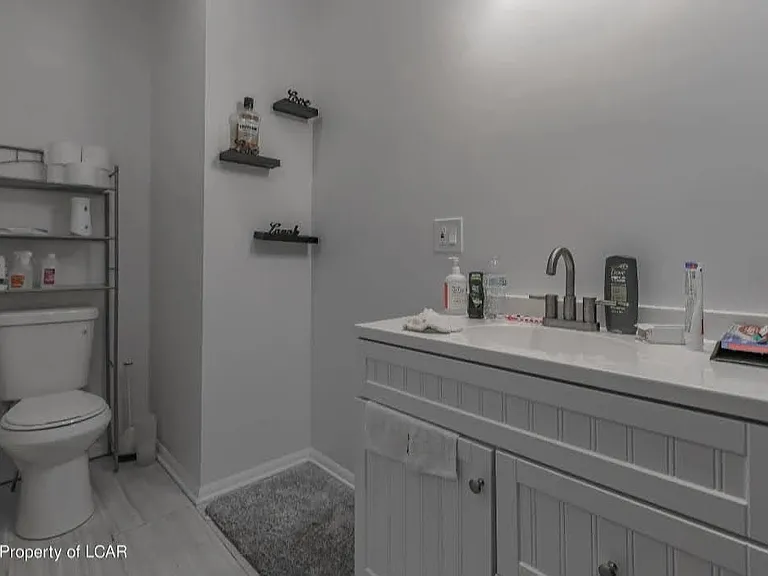 838 S Franklin St #1 — Photo 8