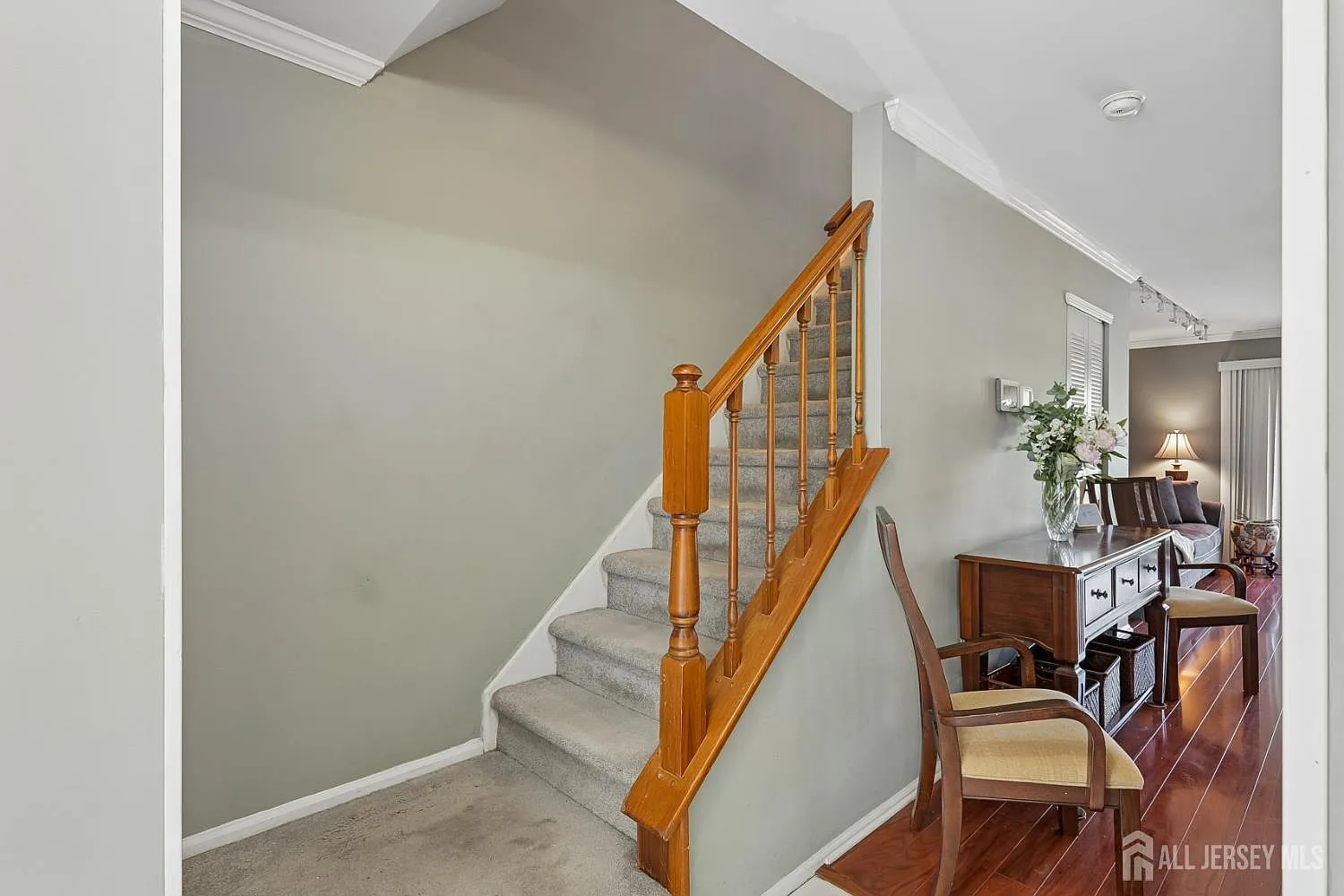2 bed, 2.5 bath, 1260 sqft, $3,000 — Photo 4