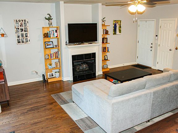 4th image of 2313 W Chicago Ave APT 1