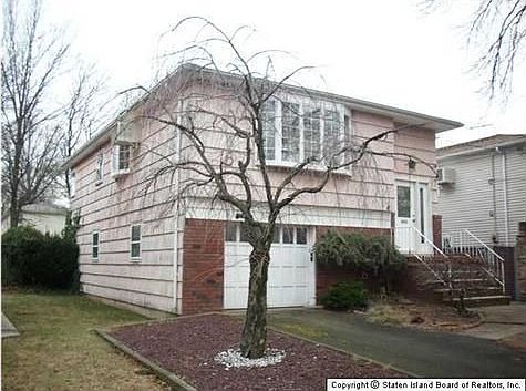 2nd image of 18 Cranford St