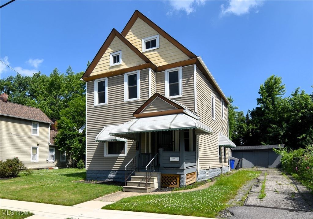 Real estate listing image
