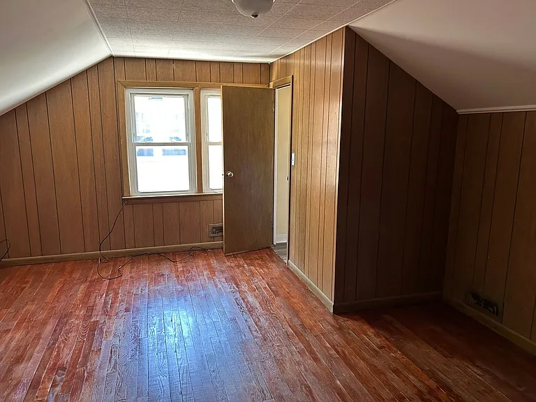 4409 Adrian Rd — Photo 29