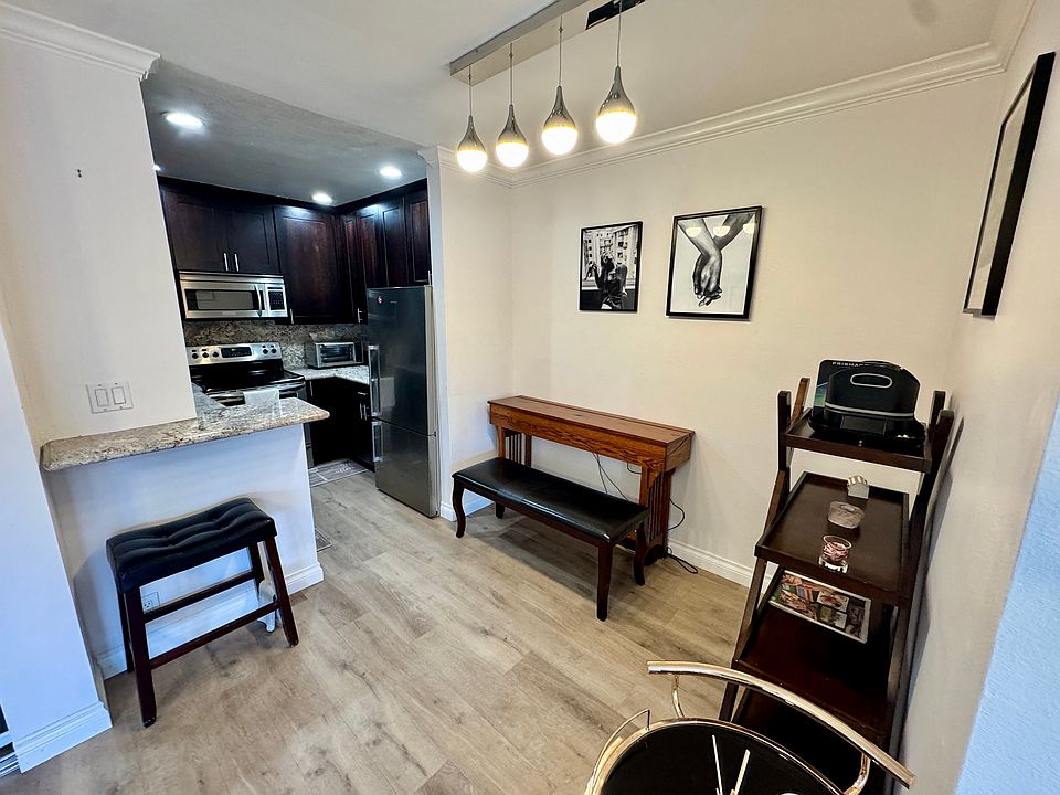 1st image of 862 N West Knoll Dr #301