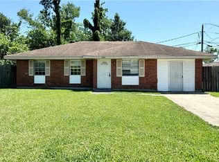 2100 Saint Charles Pl, La Place, LA 70068