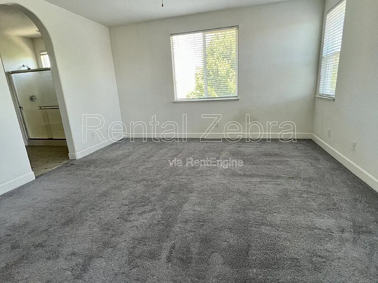 459 Jacobs Dr — Photo 14