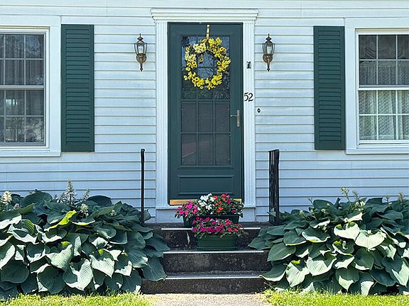 2nd image of 52 Mayflower Road