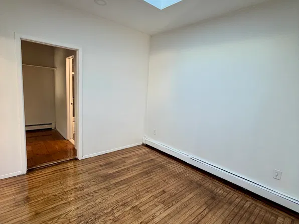 76-17 Myrtle Avenue image 1 of 5