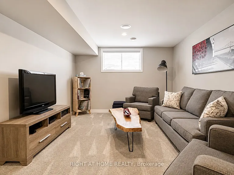 616 Rowers Way — Photo 14