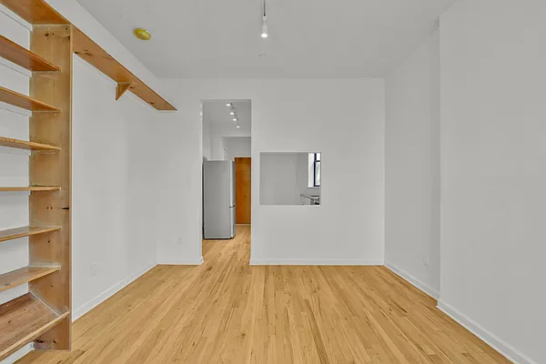 Rented by Weichert Properties - NYC | media 9