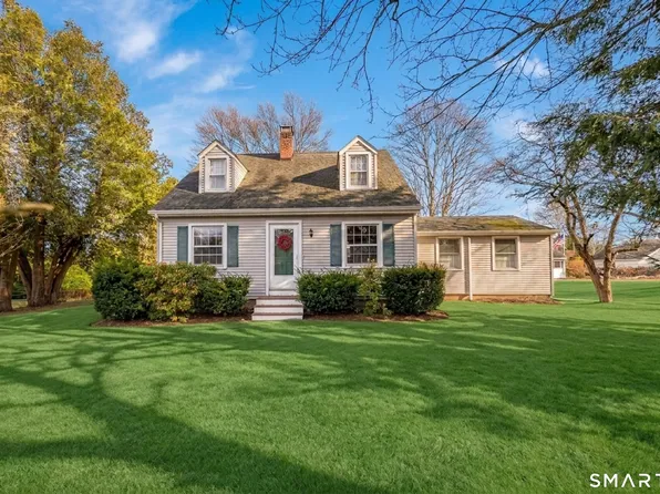 99 Bay View Ave, Mystic, CT 06355