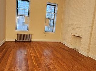 204 W 106th St APT 4, New York, NY 10025