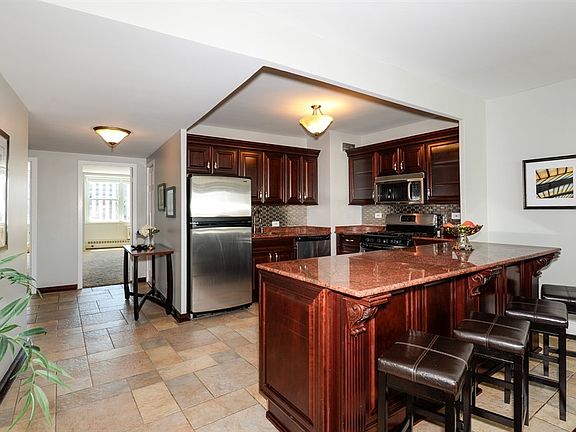 5th image of 1150 N Lake Shore Dr #5AB