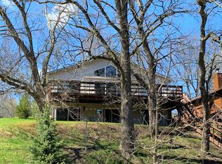 46 Lake Shore Dr, Putnam, IL 61560