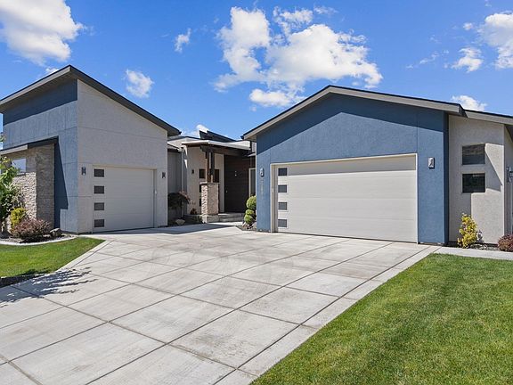 2nd image of 2360 S Young Ct