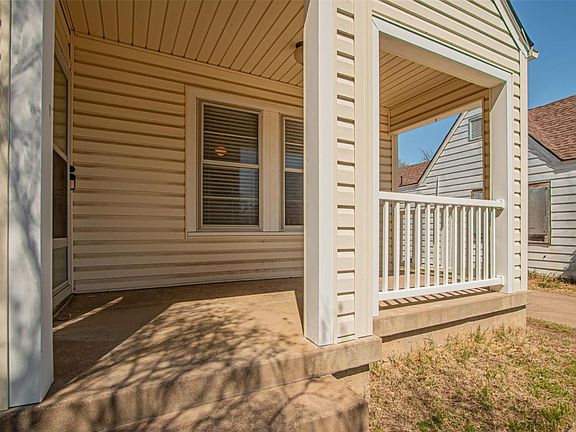 3rd image of 2705 Marigold Ave
