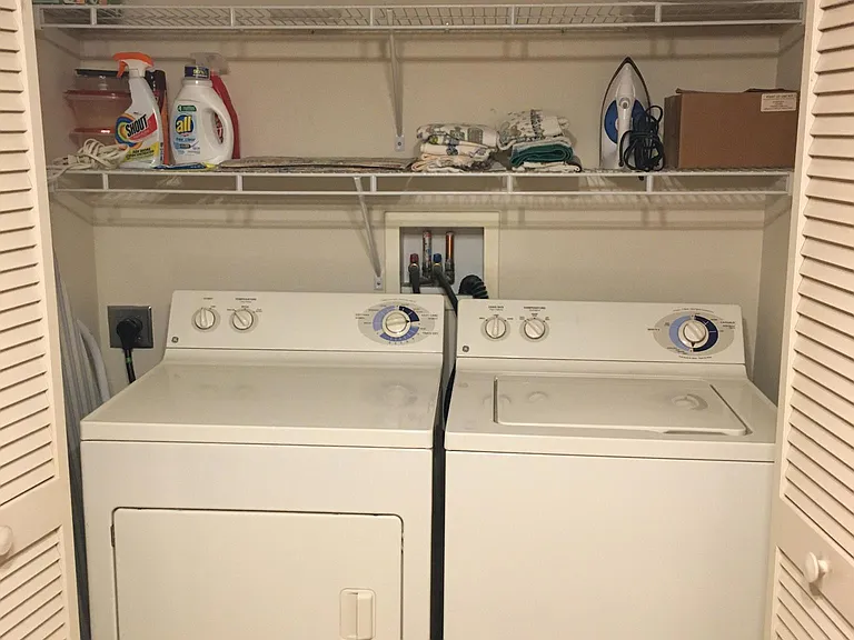 In-kitchen washer/dryer units