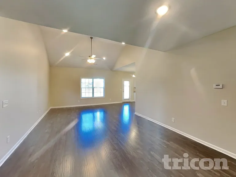 741 Mitscher Dr — Photo 3