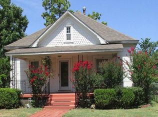 822 W Lincoln St, Coffeyville, KS 67337