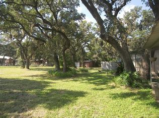 5308 W 1st St, Sheridan, TX 77475