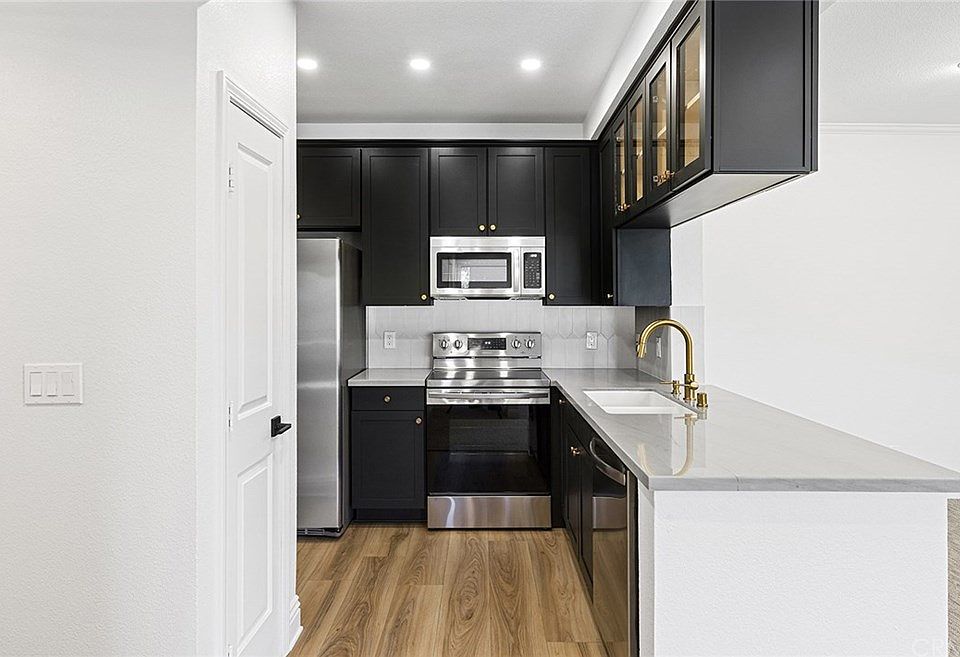 1st image of 22681 Oakgrove Unit 135