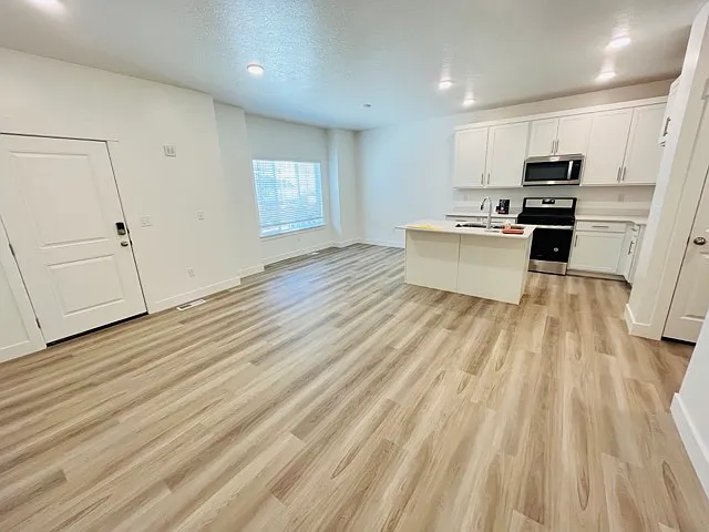 909 N 1190 E — Photo 7