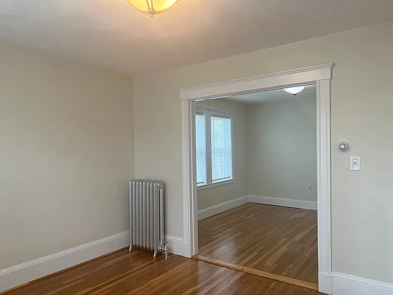 569 Main St #2R — Photo 22