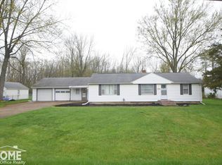 4171 Risedorph St, Burton, MI 48509