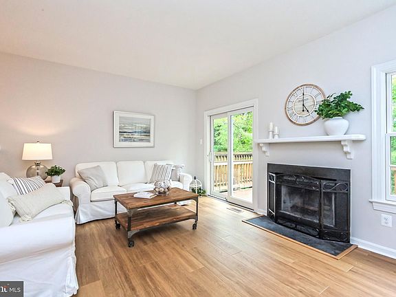 3rd image of 5665 Thorndyke Ct