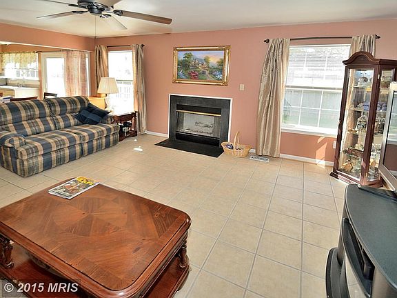 5th image of 6908 Sharpsburg Dr