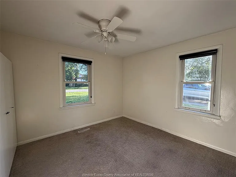 431 Maple Ave — Photo 18