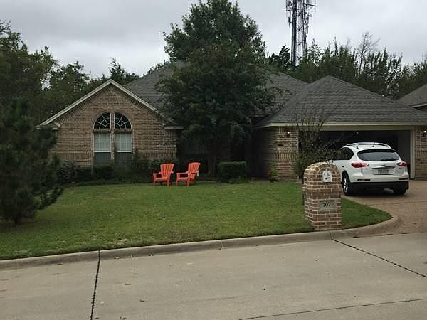 1st image of 707 Biscayne Dr