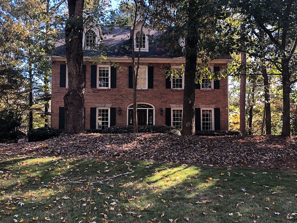 2nd image of 2101 Royal Fern Ln