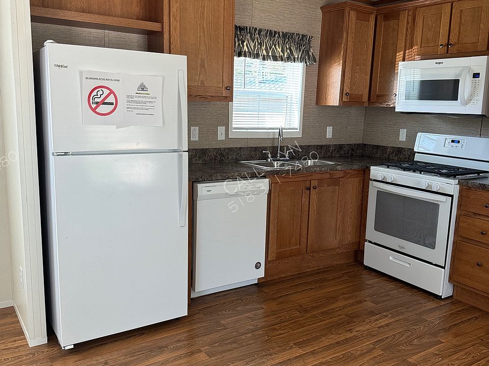 1st image of 218 Windy Cir