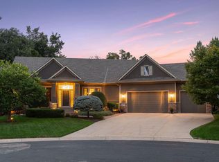 18160 Cole Ct, Eden Prairie, MN 55347